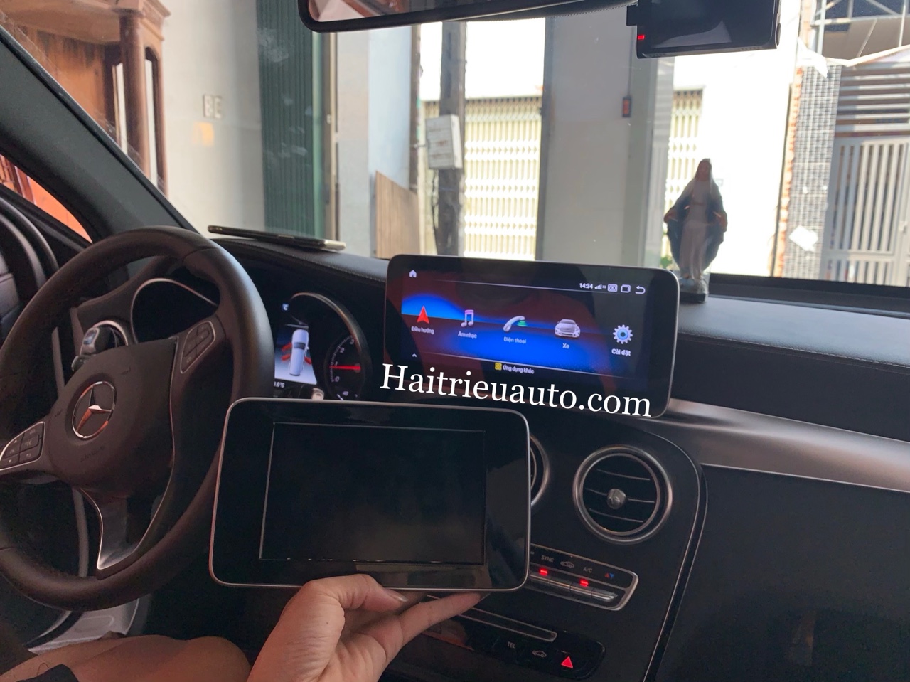 Màn hình android theo xe Mercedes GLC300 4 Image