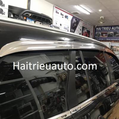 Ốp cua lốp loại nhỏ xe Ford Everest