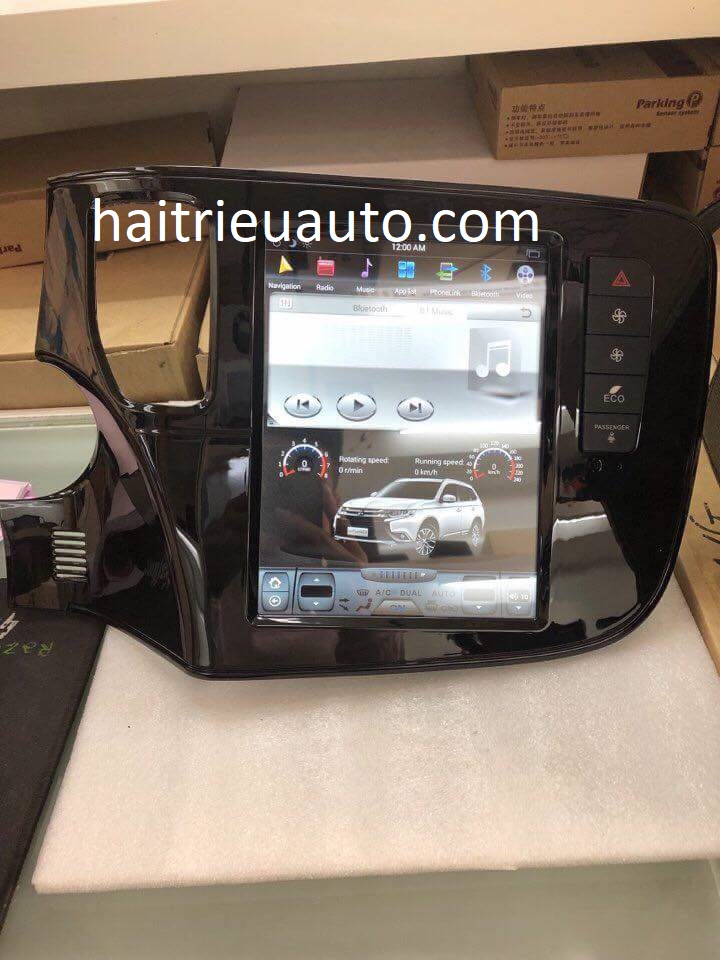 màn hình tesla xe outlander 3 Image