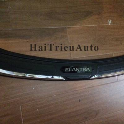 Ốp bậc trong cho xe Hyundai I10