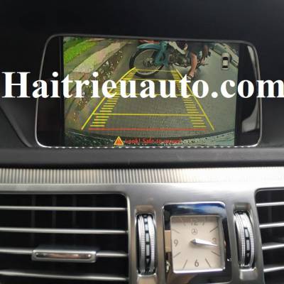 Lắp camera cập lề cho Mercedes E200 2015