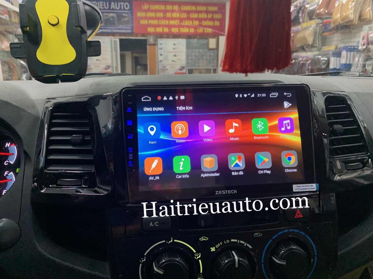 MÀn hình android zestech theo xe Fortuner 2013 2 Image