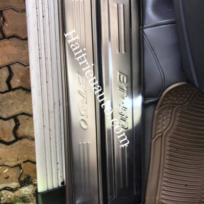 nẹp bước chân trong mazda bt-50