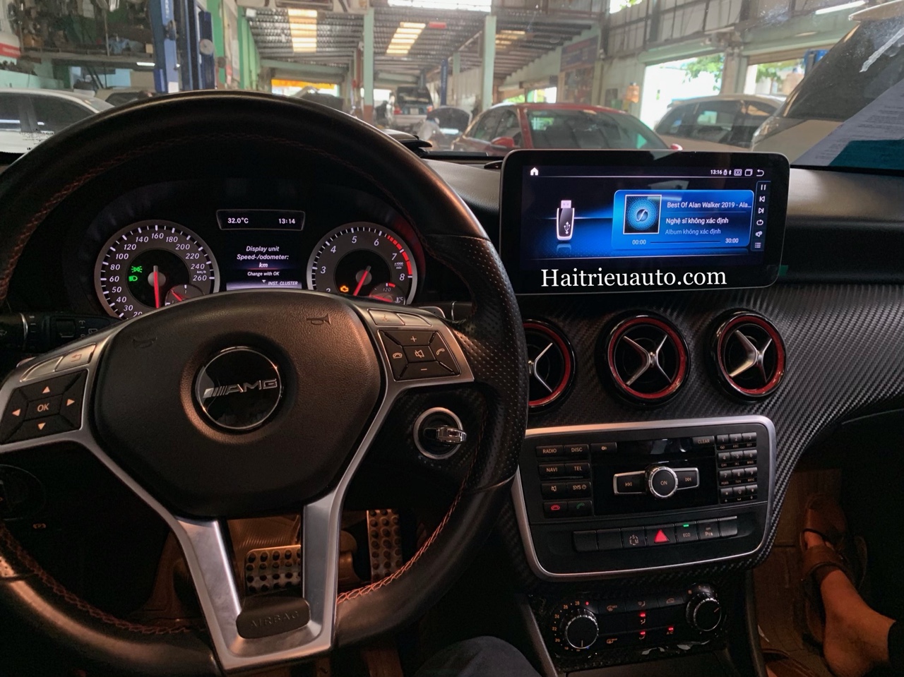 Màn hình android theo xe Mercedes A 250 7 Image