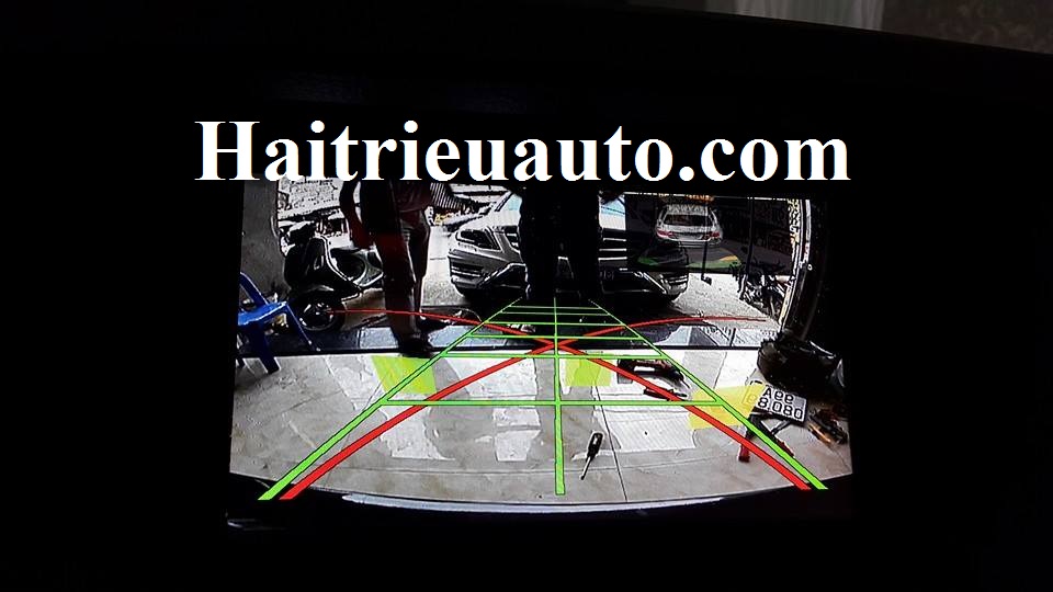 Camera lùi cho xe BMW 520i 2 Image