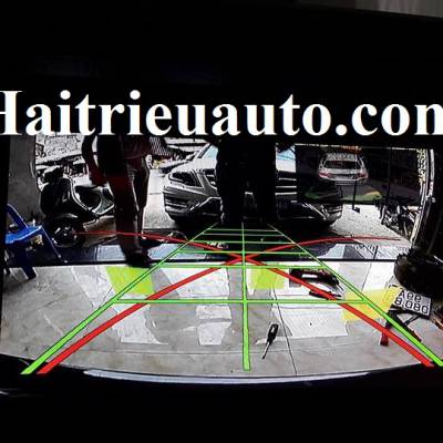 Camera lùi cho xe BMW 320i