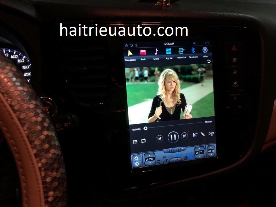 màn hình tesla xe outlander 5 Image