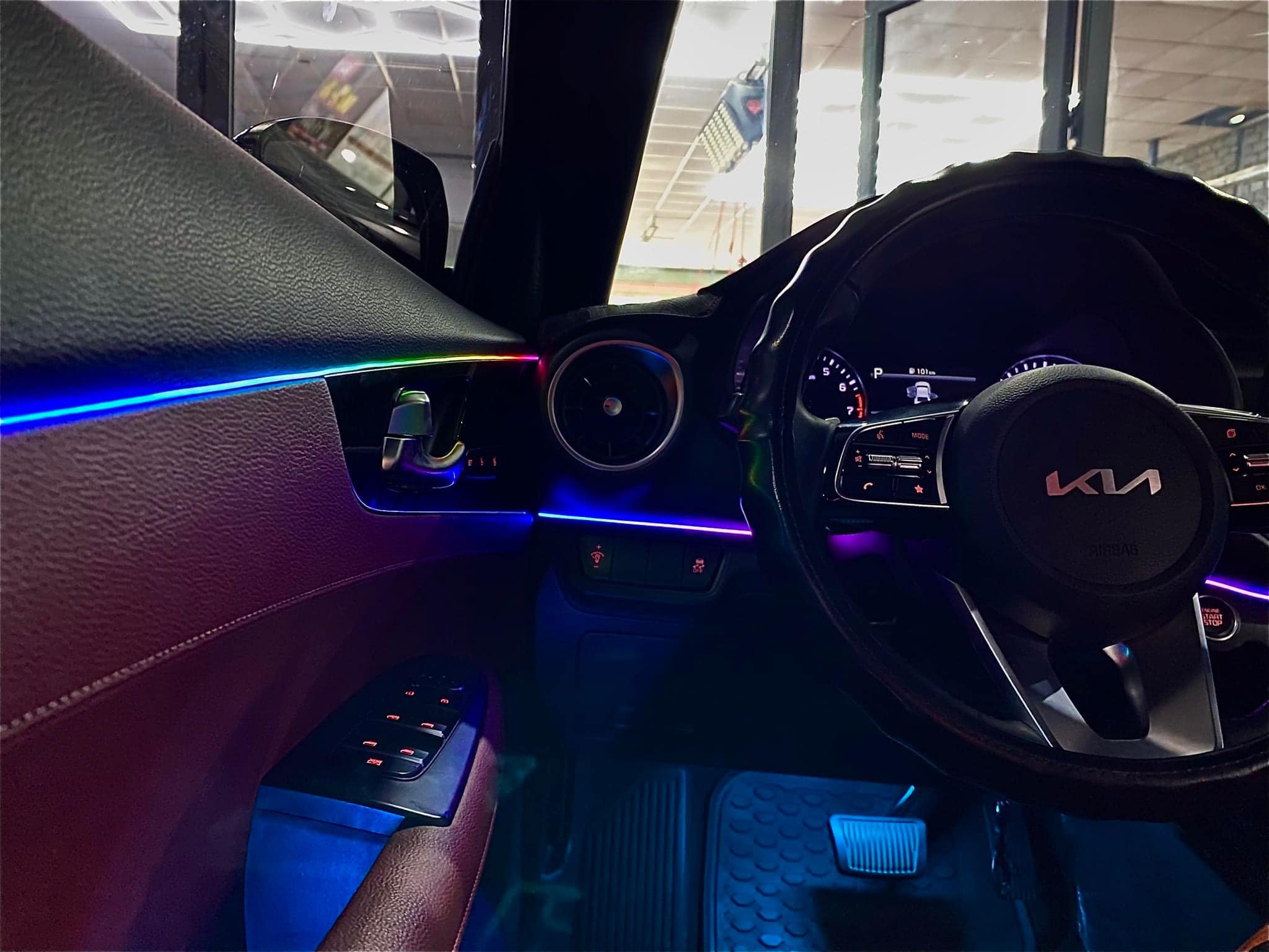 Led nội thất xe Kia Cerato 2023 4 Image