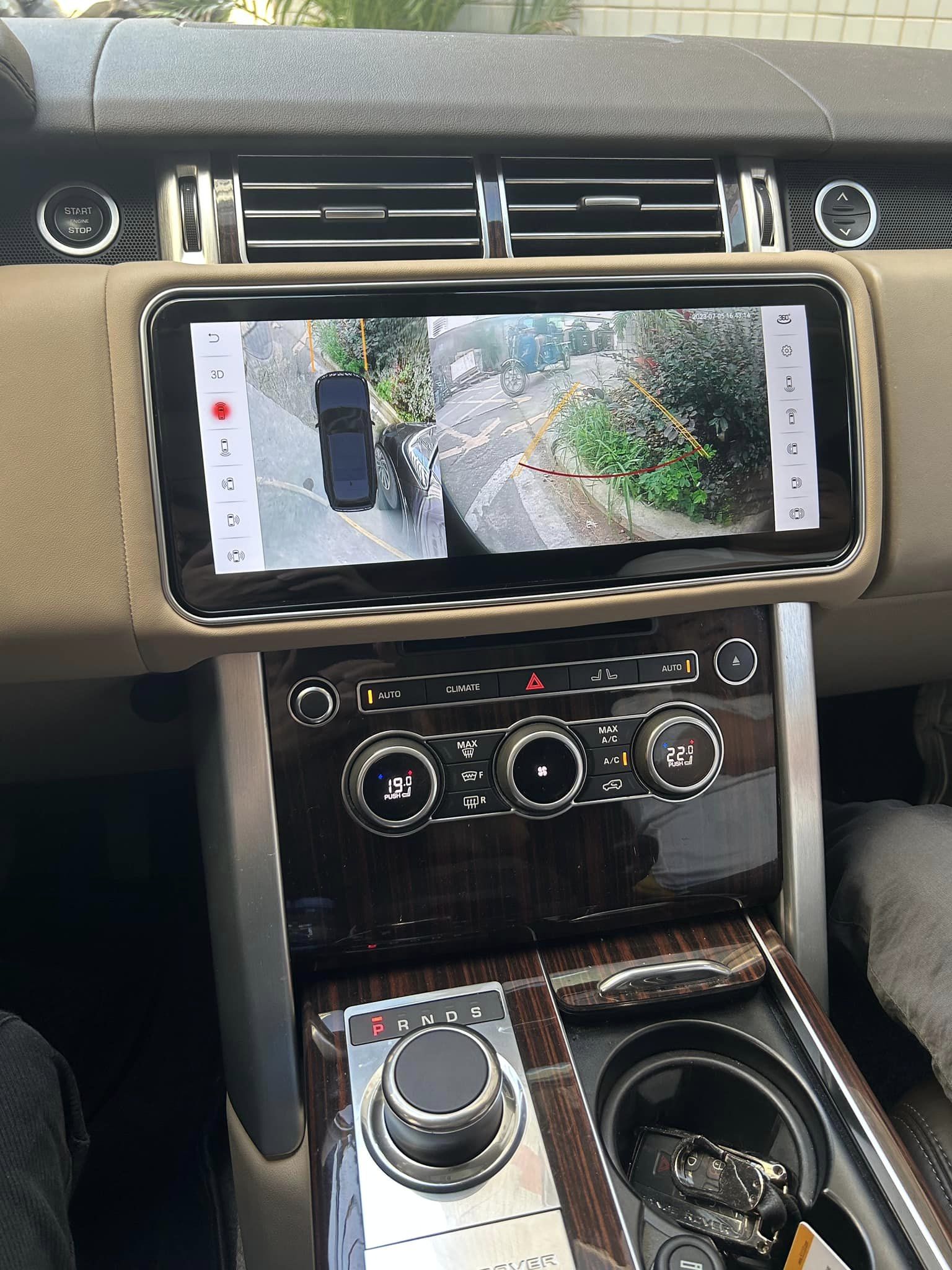 màn hình android theo xe Range Rover Vogue 5 Image