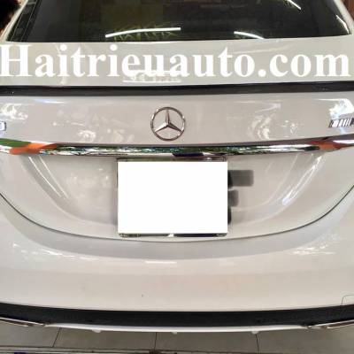 Lắp camera lùi cho xe Mercedes C200