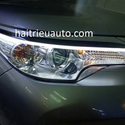 Màn hình tesla theo xe Toyota Land Cruiser Prado 2010-2013