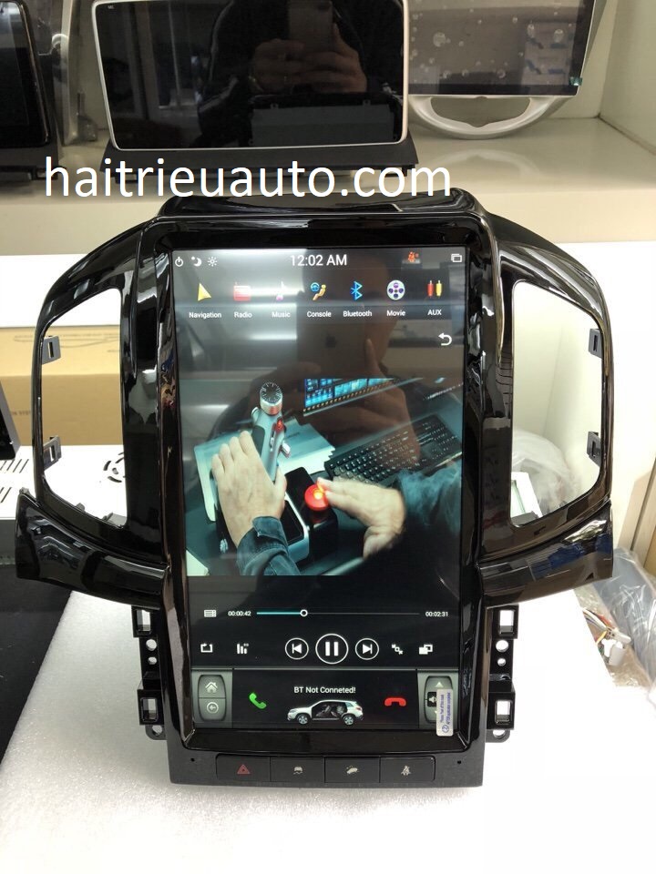 màn hình Tesla theo xe captiva 3 Image