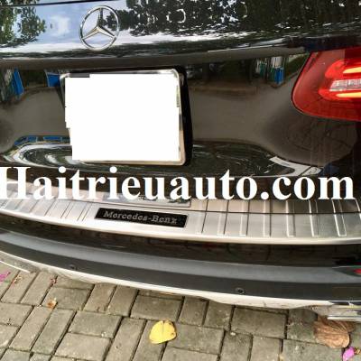 Nẹp bước chân trong Mercedes GLC 250