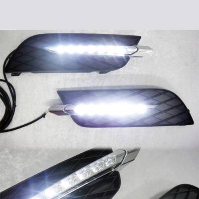 Đèn led gầm mẫu mer cho xe cruze