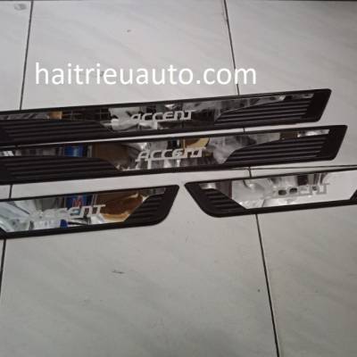 đuôi gió thể theo cho xe hatchback