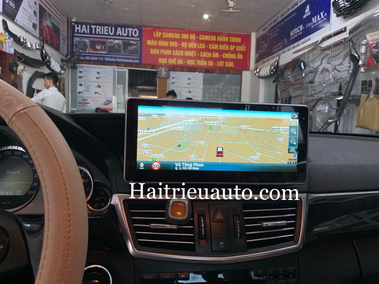 Màn hình android theo xe Mercedes E250 3 Image