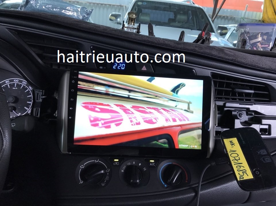 màn hình android Zulex theo xe innova 2017 2 Image