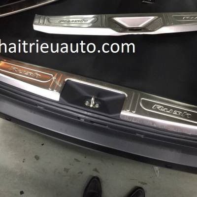 chén cửa xe toyota Rush