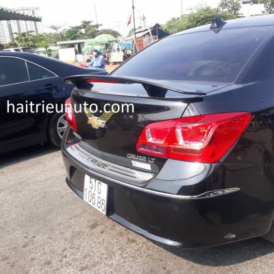 ốp lòng vè bánh theo xe colorado