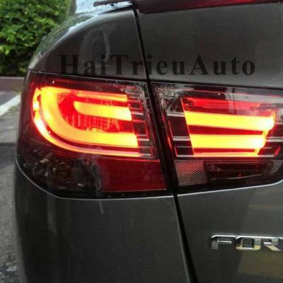 Bộ đèn hậu nguyên bộ theo xe innova 2017