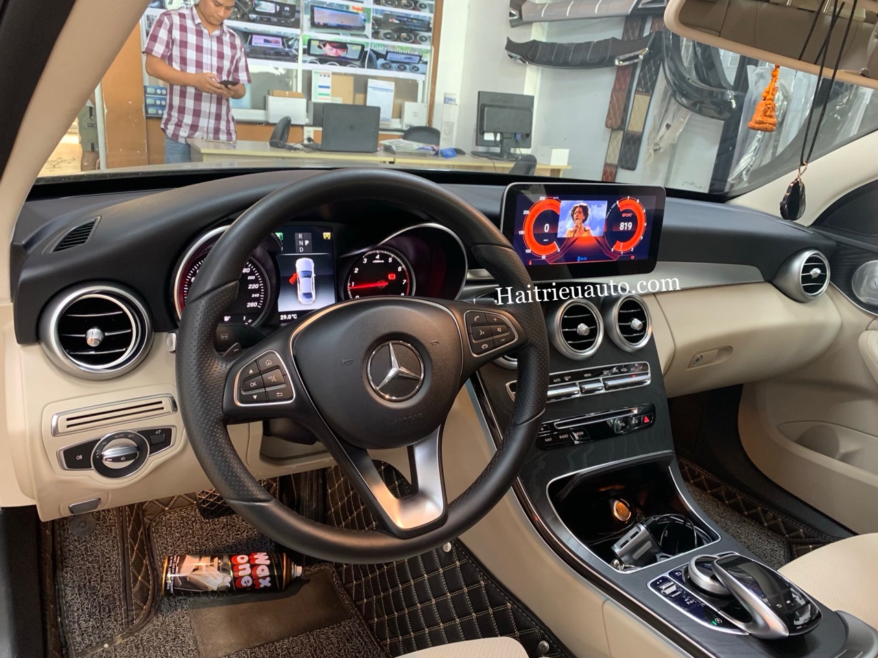 Màn hình android theo xe Mercedes C200 2018 3 Image