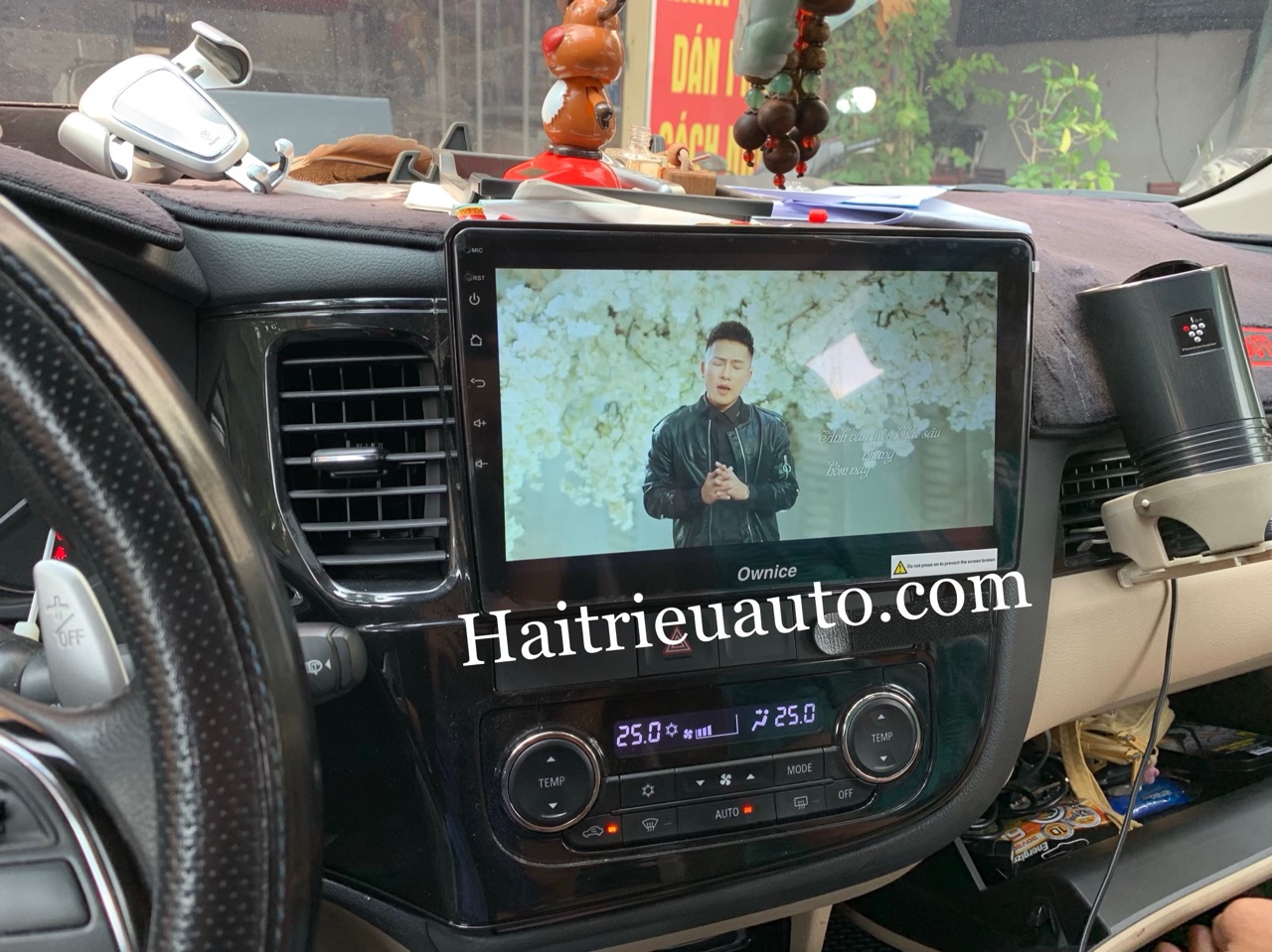 màn hình android Ownice theo xe outlander 3 Image