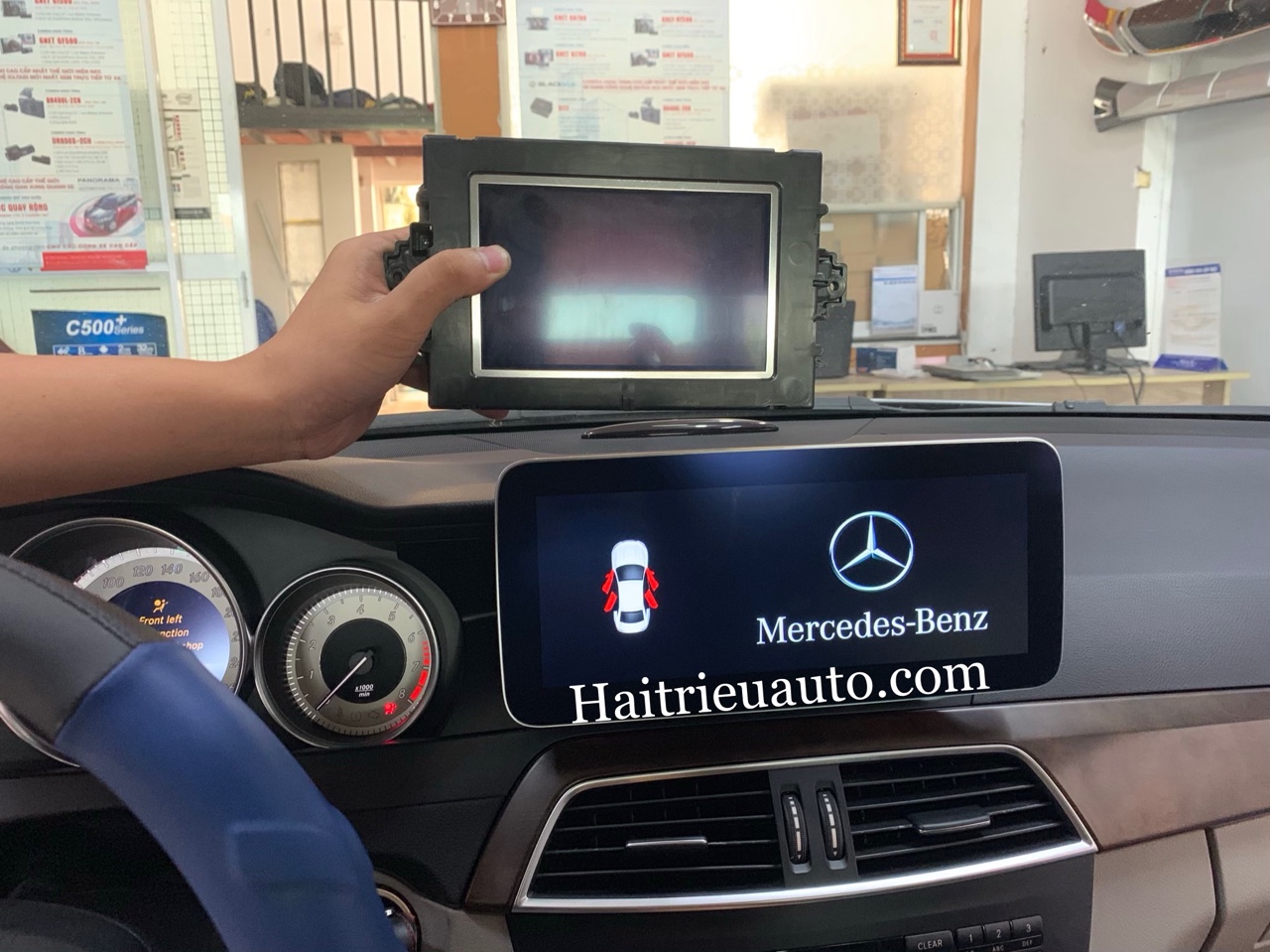 Màn hình android theo xe Mercedes C250 2013 3 Image