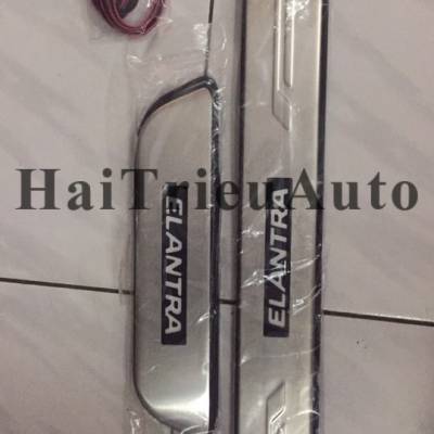 Nẹp bước chân cho xe tucson 2016
