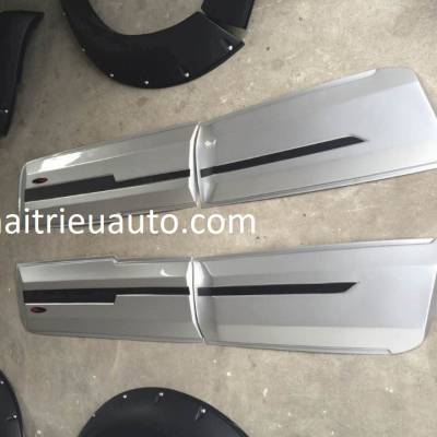 ốp cua lốp theo xe navara 2018