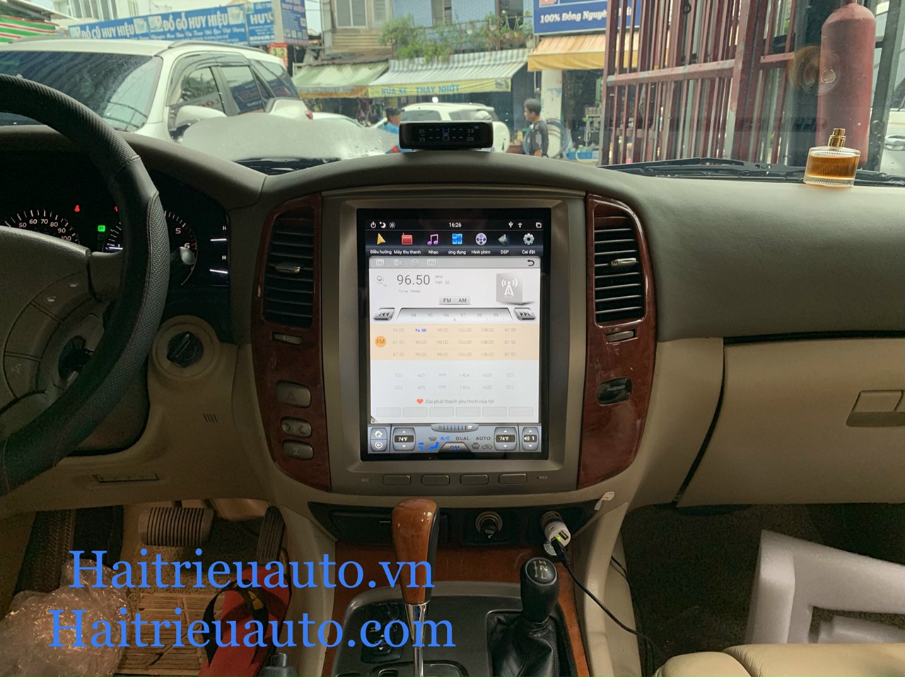 Màn hình android tesla theo xe lexus LX470 4 Image