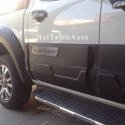 Ốp cua lốp xe FORD RANGER 2016