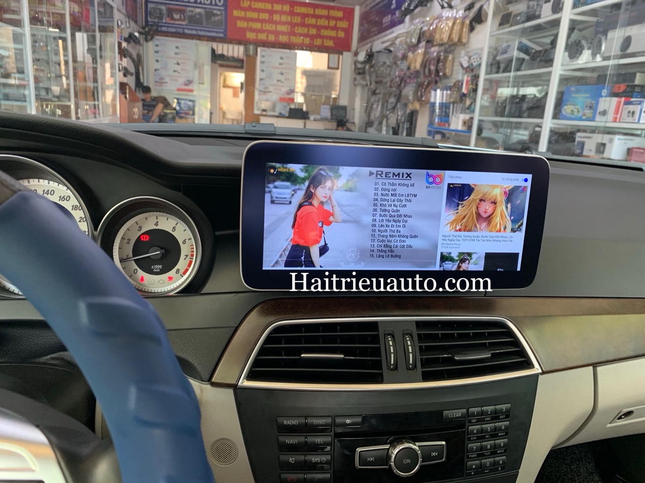 Màn hình android theo xe Mercedes C250 2013 4 Image