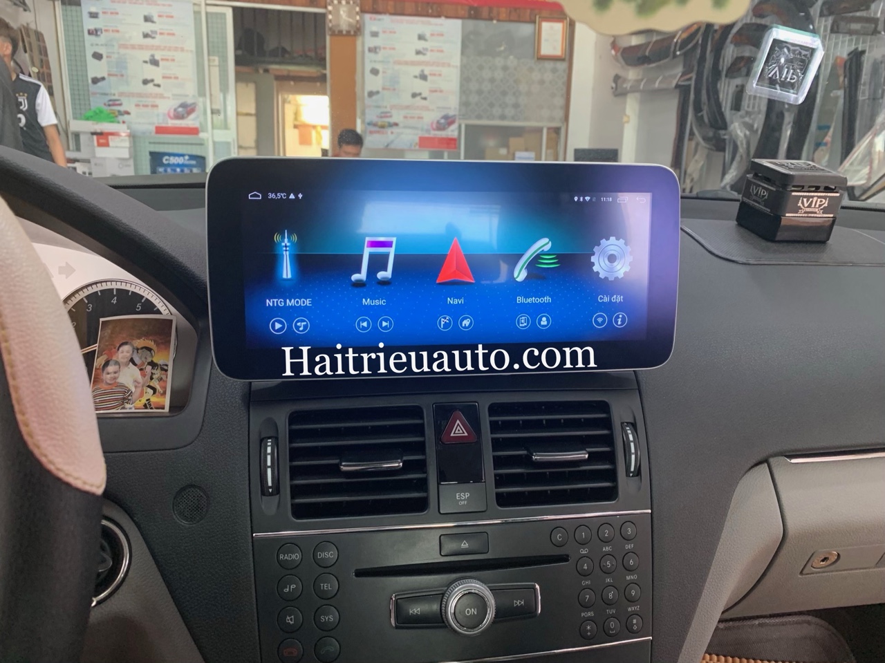 Màn hình android cho xe Mercedes C300 4 Image