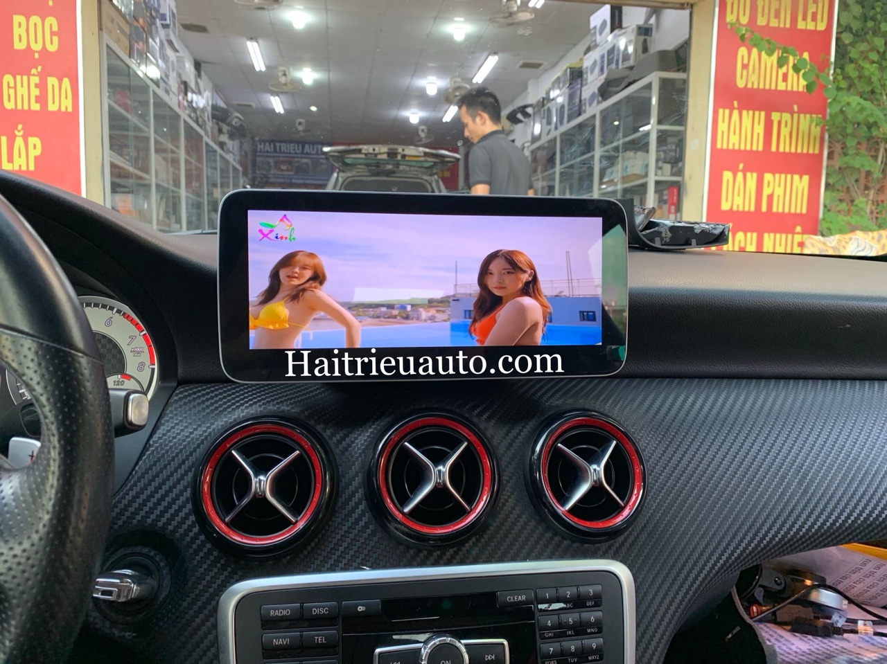 Màn hình android theo xe Mercedes A 45 6 Image