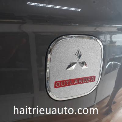 chén cửa xe outlander