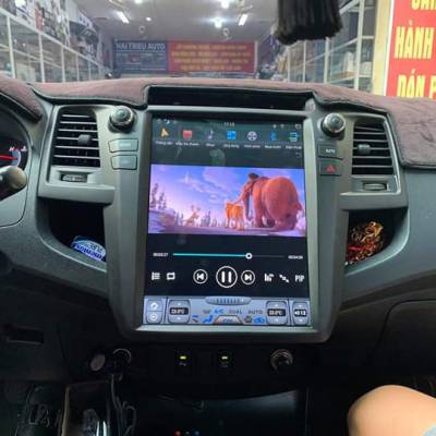 màn hình android theo xe toyota camry 2019