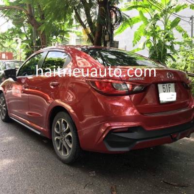 đuôi gió thể thao xe mazda 2