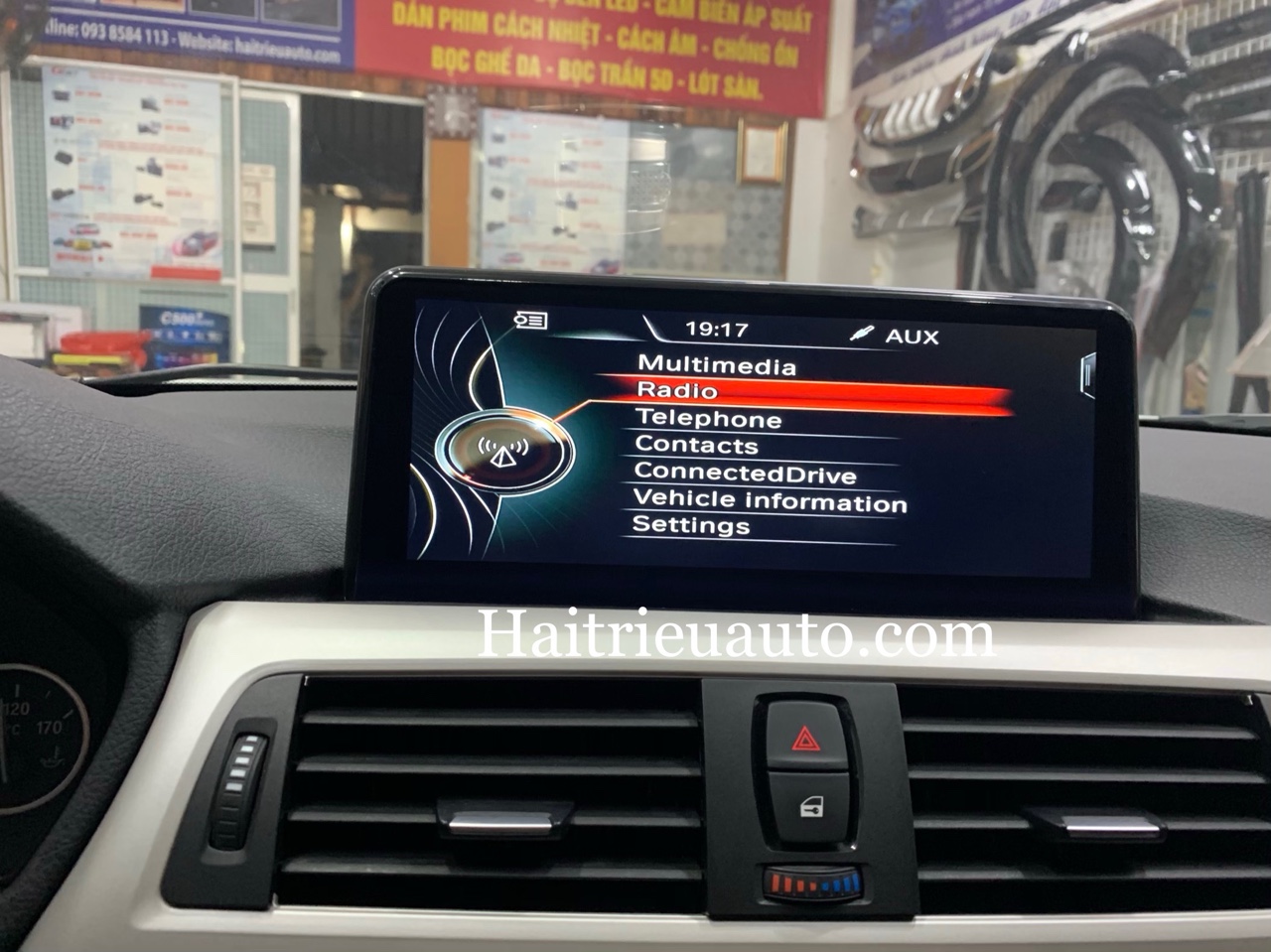 Màn hình android cho xe BMW 320i 2015 3 Image