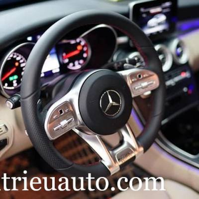 Mặt ca lăng xe Mercedes E 2024