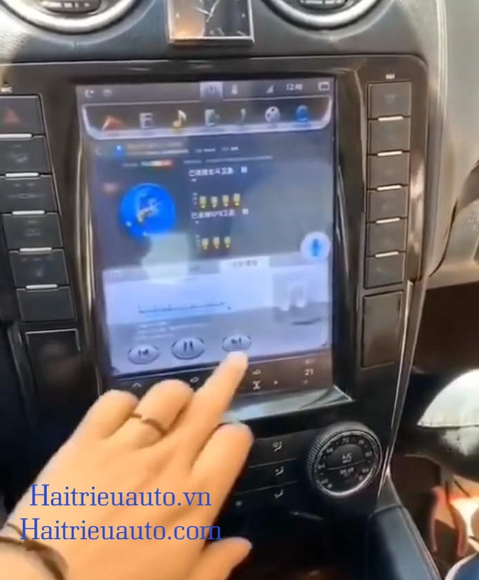 màn hình android theo mercedes GL 450 4 Image