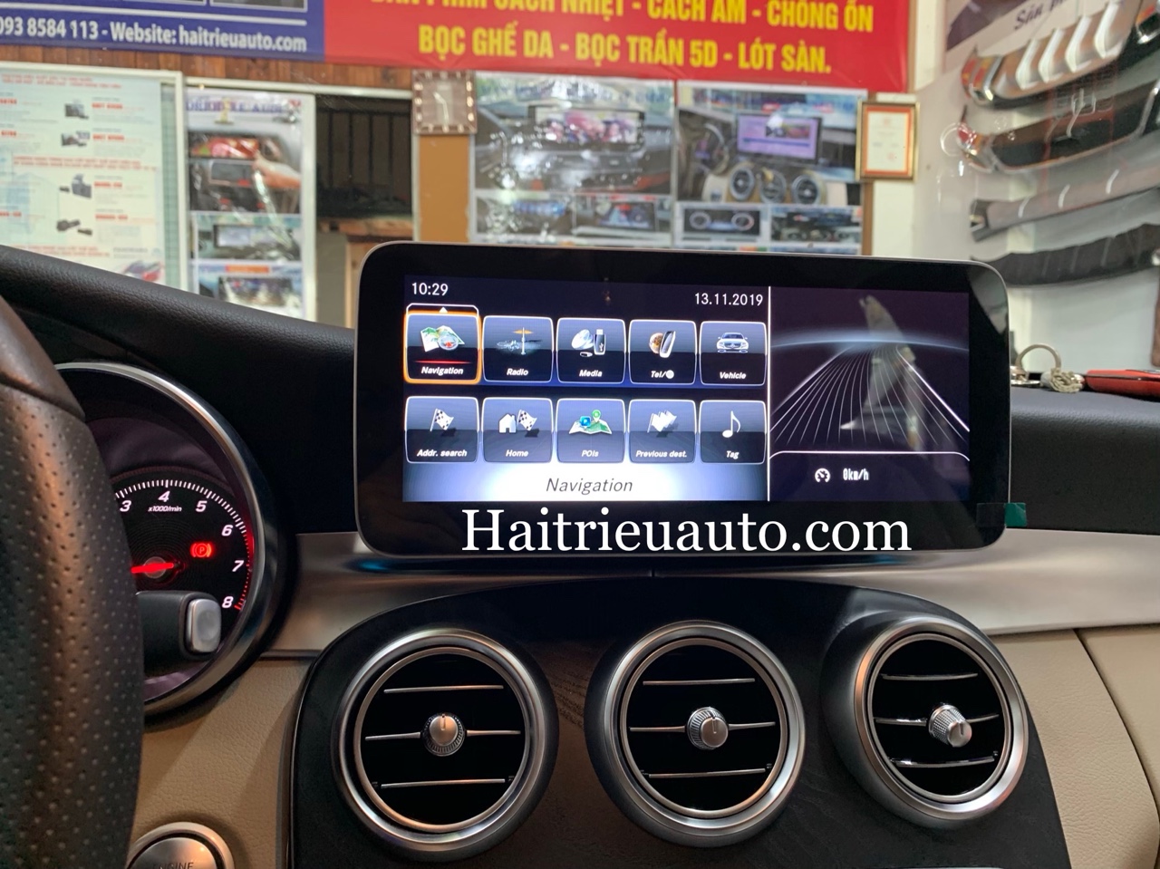 Màn hình android theo xe Mercedes C200 2018 4 Image