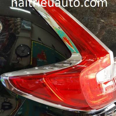 ốp logo sa xe honda CRV 2019