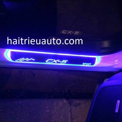 đuôi gió cho mazda 3