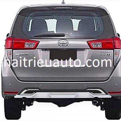lắp camera lùi cho xe toyota altis 2018