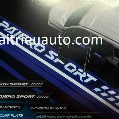 ốp cản trước xe triton 2017