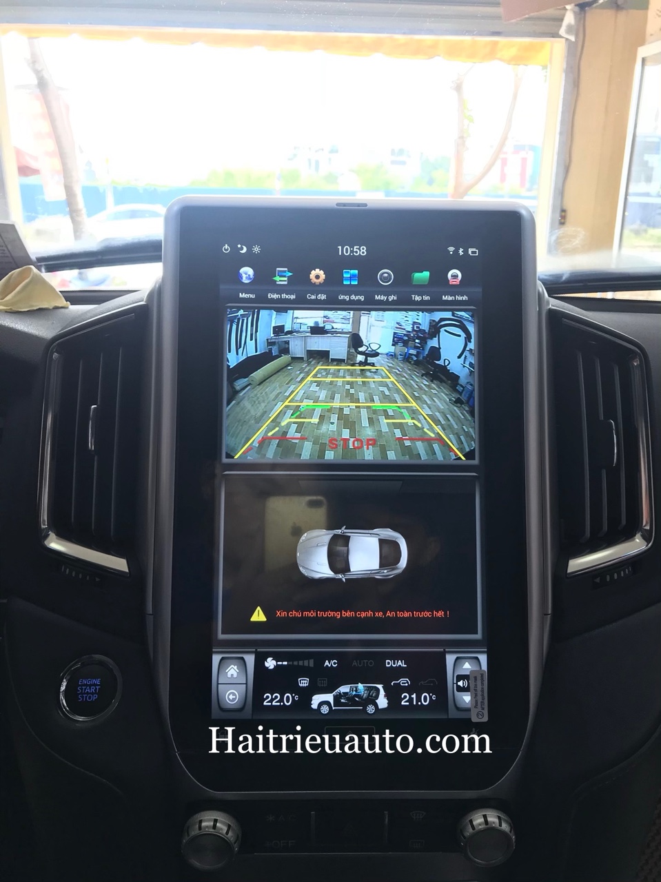 Màn hình tesla theo xe Toyota Land Cruiser 6 Image