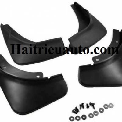 đuôi gió thể thao cho xe accent