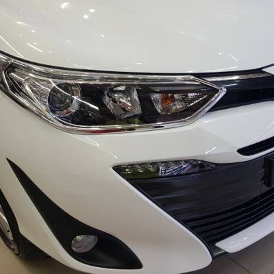 chén cửa cho xe toyota vios 2018
