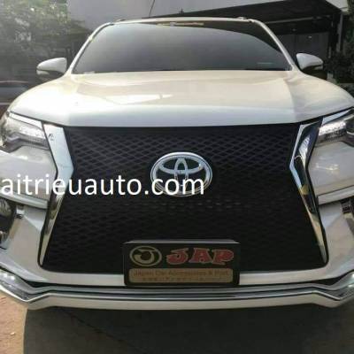 Màn hình tesla cho xe Toyota Land Cruiser Prado 2018
