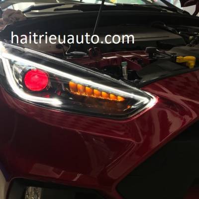 đuôi gió theo xe focus